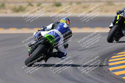 media/Oct-08-2022-SoCal Trackdays (Sat) [[1fc3beec89]]/Turn 11 Backside (1145am)/